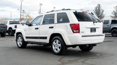 2006 Jeep Grand Cherokee Laredo