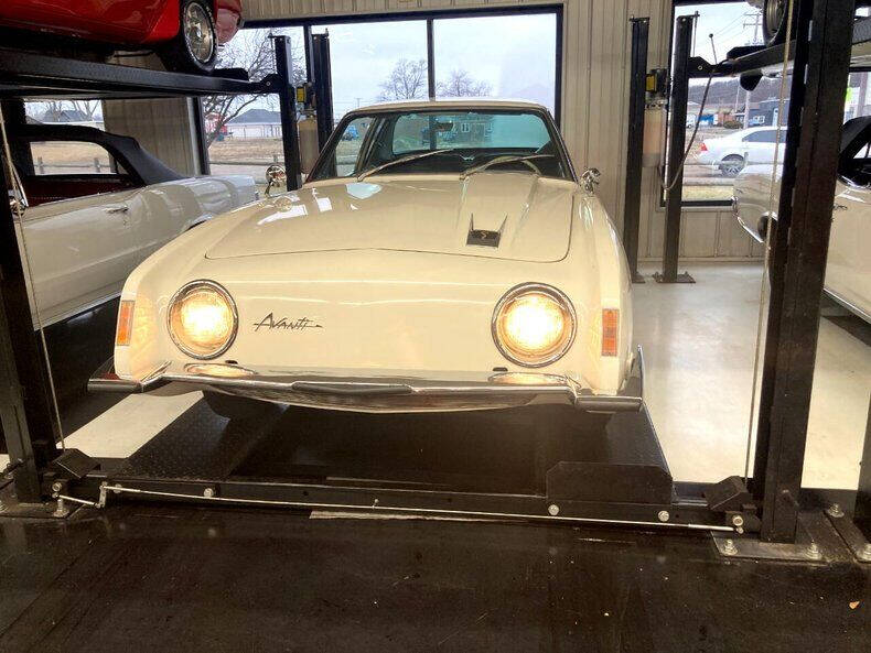 1963 Studebaker Avanti