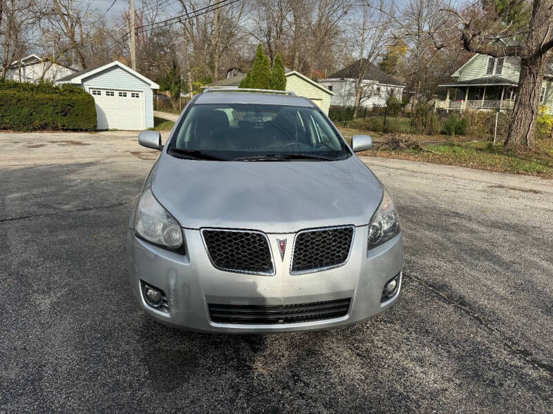 2009 Pontiac Vibe AWD photo 3