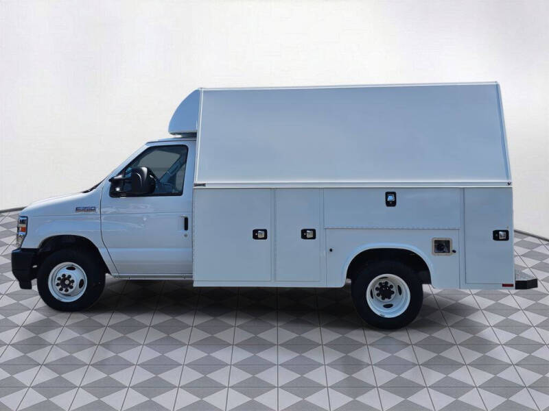 2024 Ford E-Series