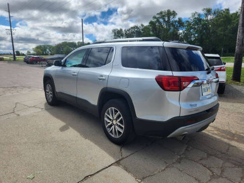 2017 GMC Acadia SLE-2