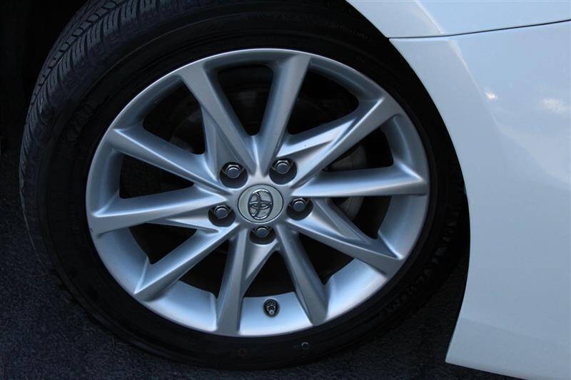 2012 Toyota Prius v Five