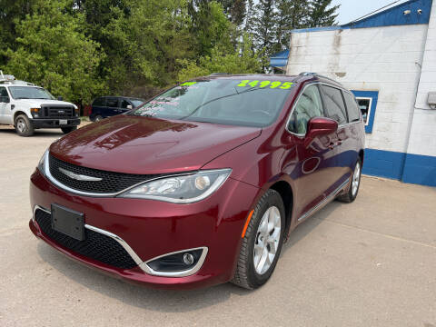 2018 Chrysler Pacifica for sale at Schmidt's in Hortonville WI