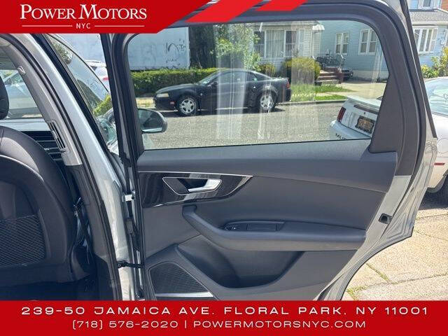 2023 Audi Q7 quattro Premium Plus 55 TFSI