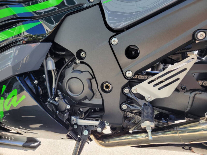 2021 Kawasaki Ninja ZX-14R ABS