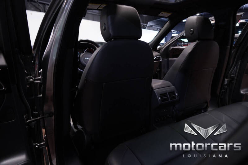 2018 Jaguar F-PACE 25t Premium