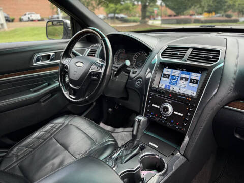 2017 Ford Explorer Platinum