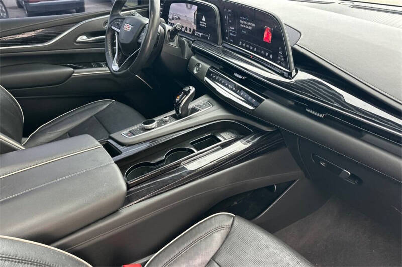 2021 Cadillac Escalade Sport