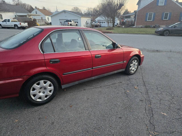 1998 Honda Civic for sale at QUEENSGATE AUTO SALES in York, PA