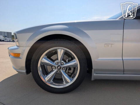 2005 Ford Mustang