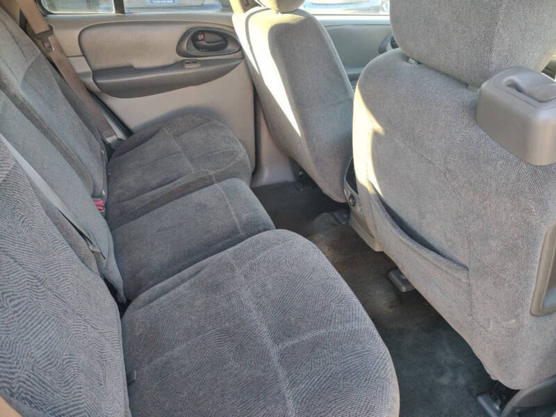 2004 Chevrolet TrailBlazer LS