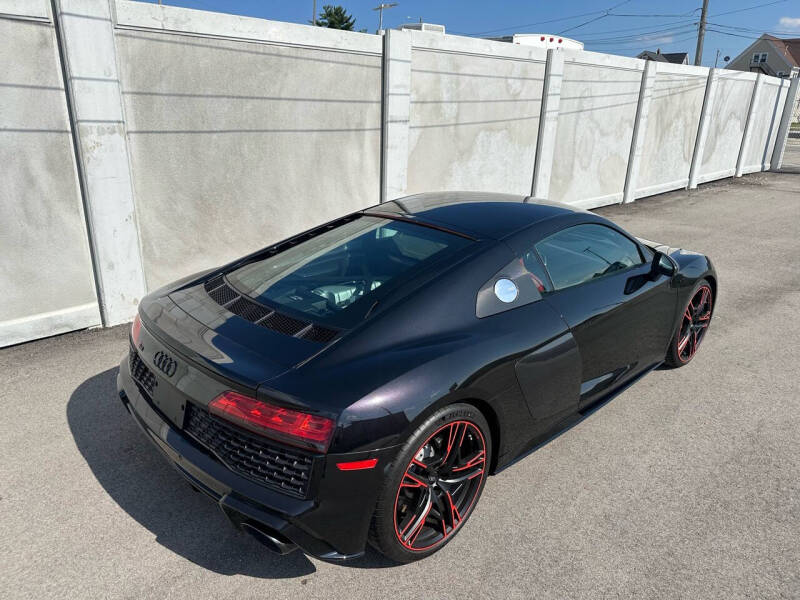 2021 Audi R8 Base photo 14