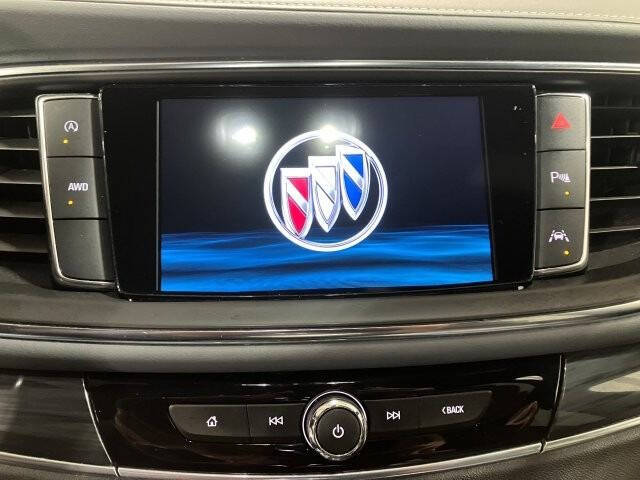 2022 Buick Enclave Essence
