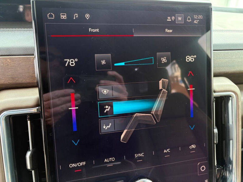 2025 GMC Yukon Denali Ultimate