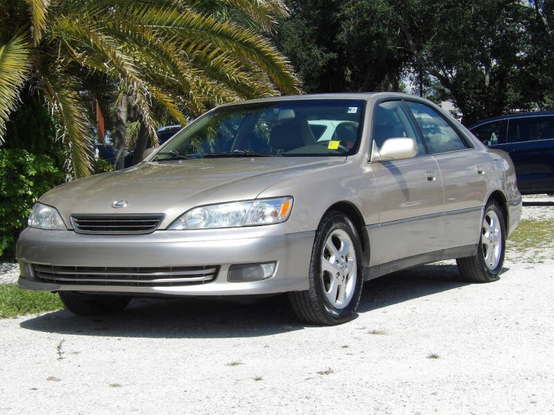 2000 Lexus ES 300's photo