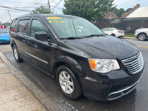 2012 Chrysler Town and Country for sale at Deleon Mich Auto Sales in Yonkers NY