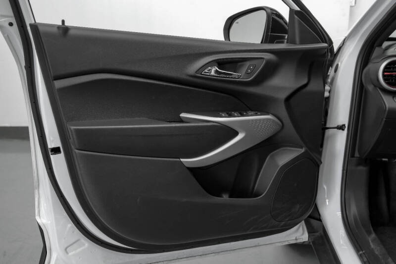 2024 Chevrolet Trax RS