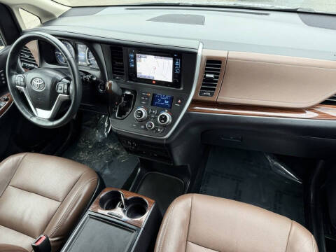2017 Toyota Sienna