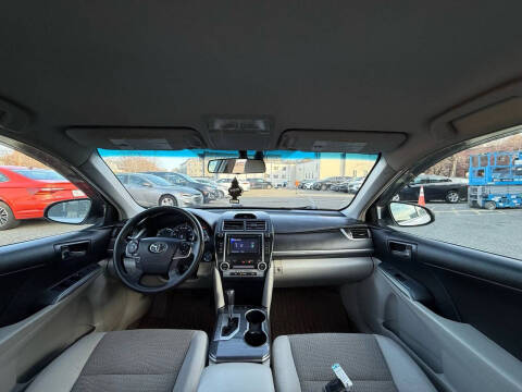 2013 Toyota Camry Hybrid