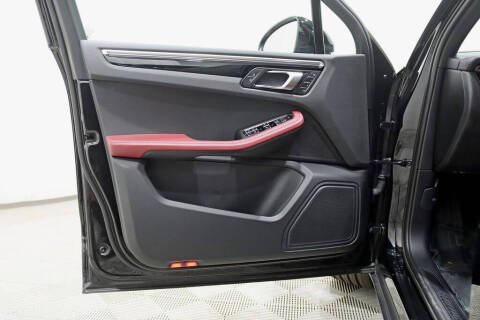 2023 Porsche Macan