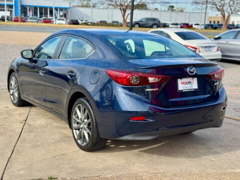 2018 Mazda MAZDA3 Touring