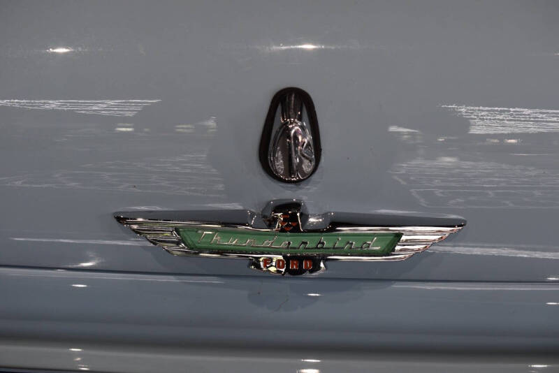 1957 Ford Thunderbird