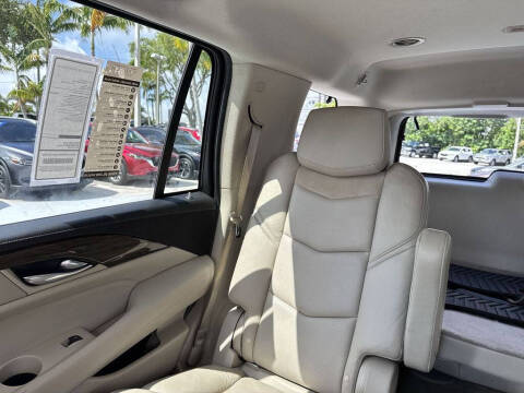2018 Cadillac Escalade Luxury
