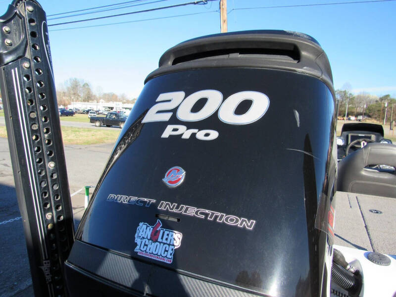 2017 Nitro Z19