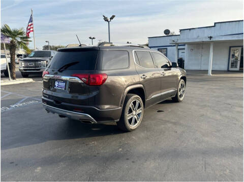 2017 GMC Acadia Denali