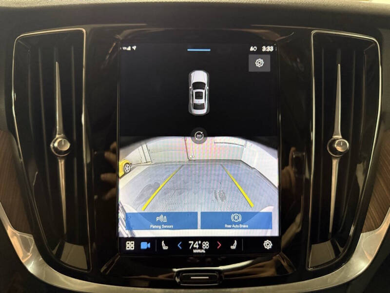 2024 Volvo S60 B5 Plus Dark Theme