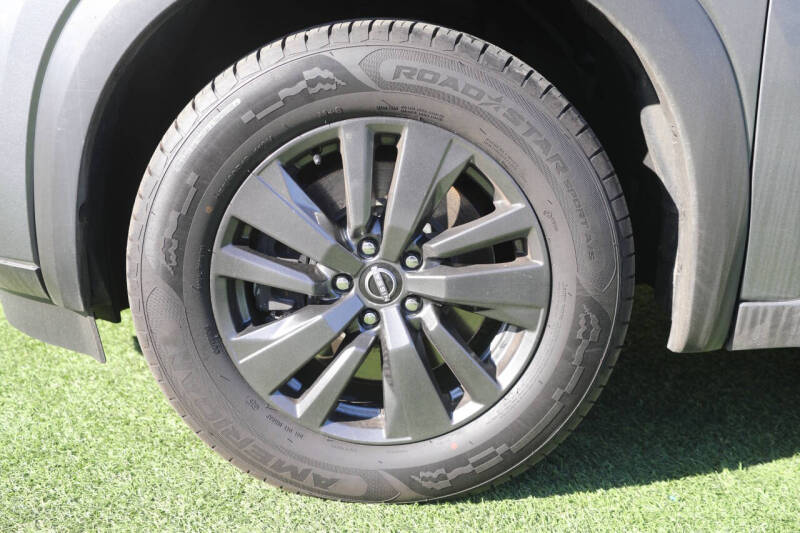 2022 Nissan Pathfinder S