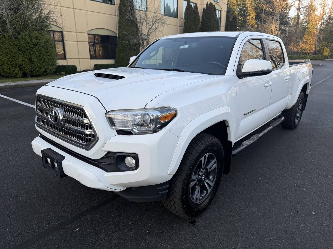 2017 Toyota Tacoma TRD Sport V6 Double Cab LB 4WD