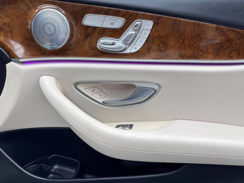 2018 Mercedes-Benz E-Class E 300