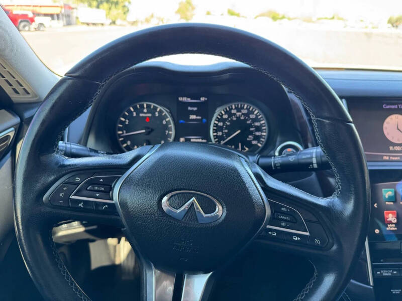 2018 Infiniti Q50 2.0T Luxe