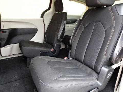 2018 Chrysler Pacifica LX