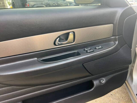 2004 Ford Thunderbird Deluxe