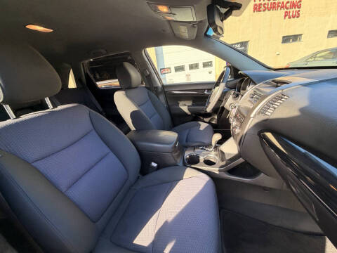 2011 Kia Sorento LX