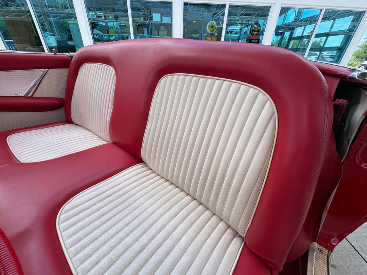 1955 Ford Thunderbird 30
