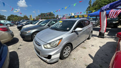 2012 Hyundai Accent GS