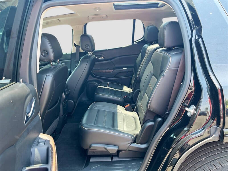 2020 GMC Acadia Denali