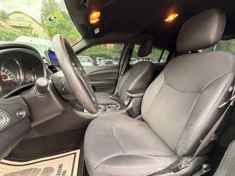 2014 Chrysler 200 LX