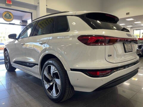 2025 Audi Q6 e-tron quattro Premium Plus