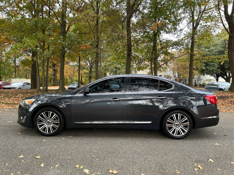 2015 Kia Cadenza Premium photo 4