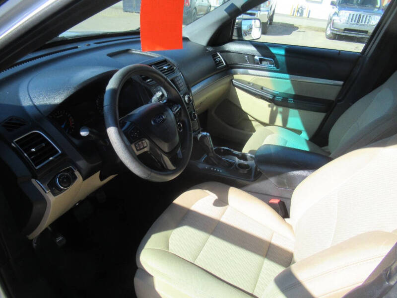 2016 Ford Explorer