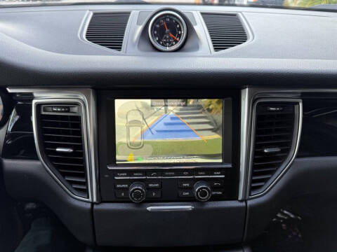 2015 Porsche Macan S