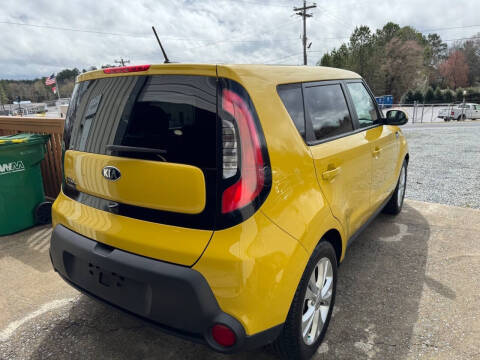 2015 Kia Soul +