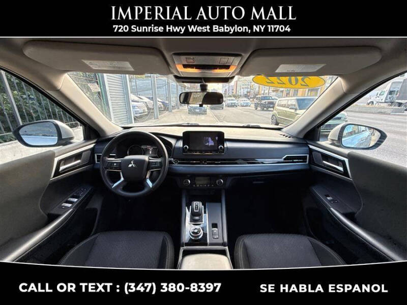 2022 Mitsubishi Outlander ES