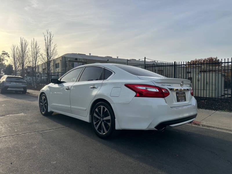 2016 Nissan Altima 3.5 SR