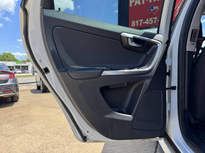 2016 Volvo XC60 T5 Drive-E