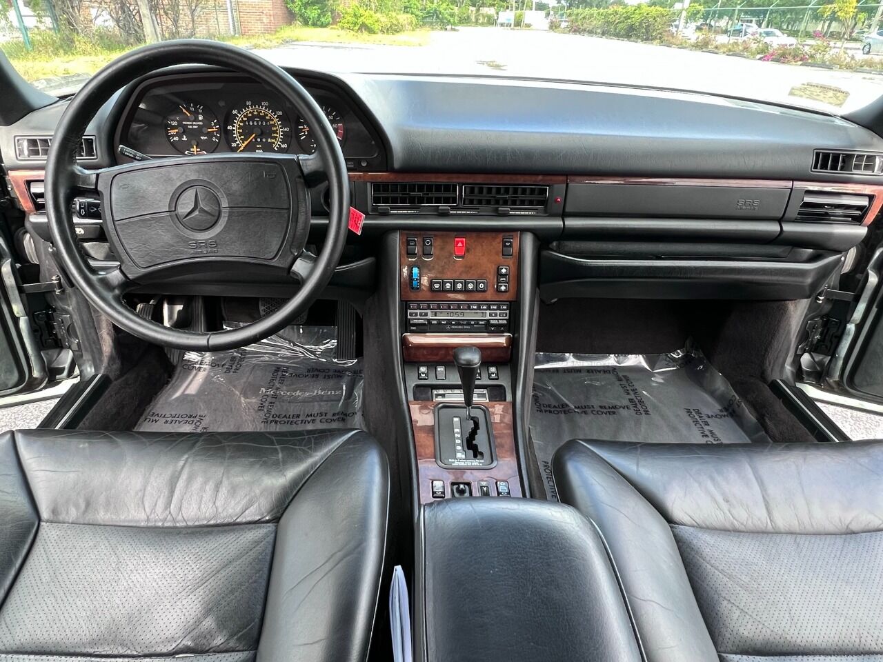 1991 Mercedes-Benz 560-Class  - $11,900
